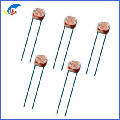 China CDS 5528 Resistor brilhante 10Lux 10-20KΩ Pico espectral do fotoresistor 540nm Para interruptores controlados pela luz à venda