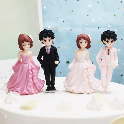 China 2 Pcs Modern Love Personalized White Black Cake Topper 3d Cake Topper Wedding Cake Decoration Wedding Couples Romantic Figure Bride Bride Set for sale