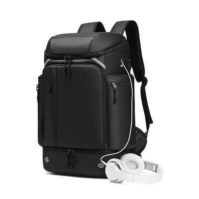 China Mochila con energía solar de tela de nylon oxford transpirable en venta