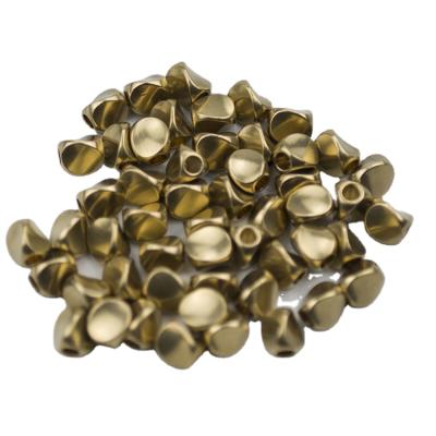 China Laminado Classic Sale Oro Twist Flower Brass Bead Form Accessories Jewelry Wholesale Magnet Clasp for sale