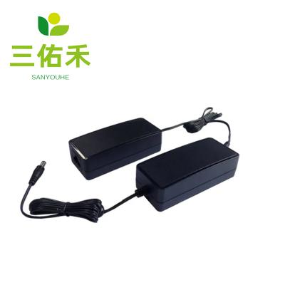 China Adaptador de la transferencia del soporte de la pared de la aprobación 12V 3A de la FCC en venta