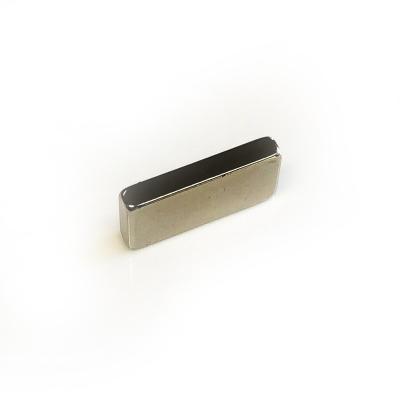 China Rod Neodymium Magnet Industrial Rectangular Magnets Strong Magnetic OEM Material N35 N42 N50 N52 Sintered NdFeB Coating Ni Zn for sale