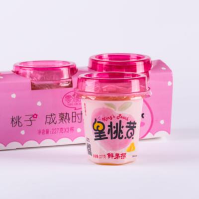 China Canned Fruit Cups Cheap Price Canned Yellow Peach Slices / Carving In Plastic Cup for sale