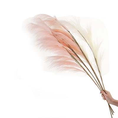 China Hot Wholesale Home Decoration Pampas Grass Artificial Flowers Real Touch Silk Flower for sale