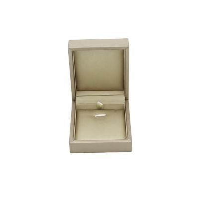 China Factory Supply Modern Elegant Low Price Two Colors Custom High Quality Jewelry Set Packaging Box For Pendant Jewelry for sale