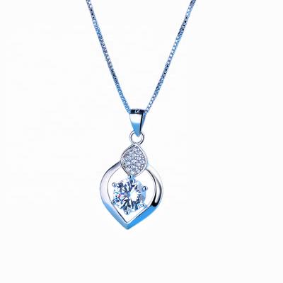 China FASHIONABLE Silver Chicken Animal Pendant Necklace Zodiac Necklace Wrap Love Jewelry Fashion 925 Pendant Necklace for sale