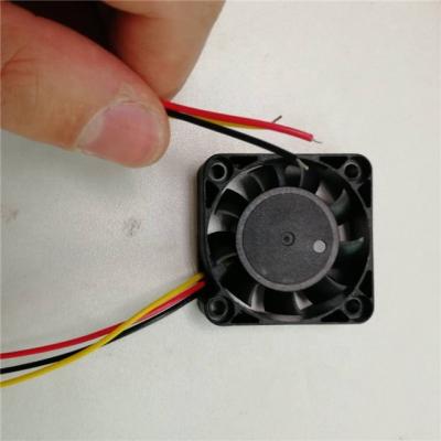 China Ultra-Quiet Beauty Device 4010 DC 12V 0.04A Dual Ball Bearing Fan For Computer for sale