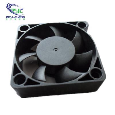 China High Speed ​​Beauty Device 5015 DC Fan Sleeve Bearing Cooling Axial Fan for sale