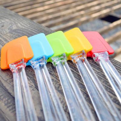 China DIY Spatula Silicone Viable Mixing Baking Spatula With Long Plastic Handle for sale