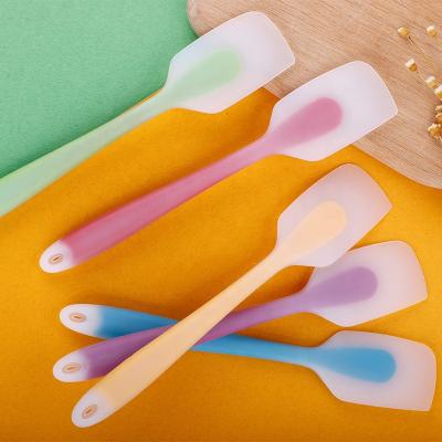 China Large Size Viable High Quality Baking Tools Food Grade Silicone Heat Resistant Cake Pastry Mixing Spatula for sale