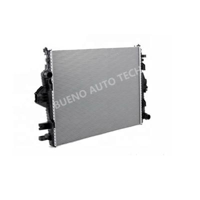 China Engine Spare Parts Car Radiator 7P0121253A Water Cooling System Car Radiator 700*538 for sale