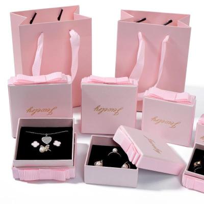 China Jewelry Factory Stock Jewelry Bracelets Box Customized LOGO Paper Pink Ring Box for sale