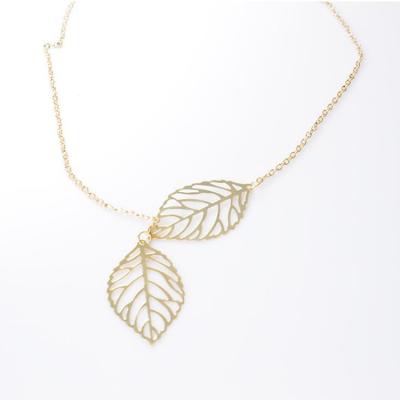 China Cute hot selling single and double female chain clavicle leaf European and American leaf necklace jewelry accessories for sale