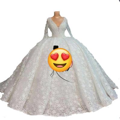 China Luxury high-quality hot-selling long-sleeved V-neck girl's wedding dress anti-static style S589F 2022 new and big tail for sale