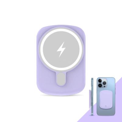 China FCP Portable Fast Wireless Charger Magnetic Power Bank 5000mah with 20W Type C PD, Compatible with iPhone 13/12/Pro/Max Pro/Min for sale