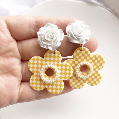 China Rose Flower Painted Acrylic Sweet Round Drop Earrings S925 Classic Colorful Yellow Flower Needle Geometric Earrings for sale