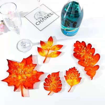 China Christmas Viable Series Crystal Mold Coaster Leaf Mirror DIY Silica Gel Resin Maple Leaf Drop Mold for sale