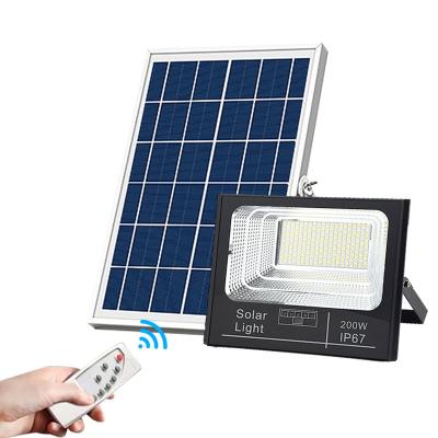 China Garden high lumen LED solar flood light ip67 waterproof 25w 40w 60w 100w 200w outdoor led solar flood light for garden for sale