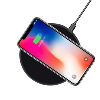 China 15W Phone12 Slim Portable Magnetic Wireless Charger Compatible with Cable Fast Charging Aluminum Finish for sale