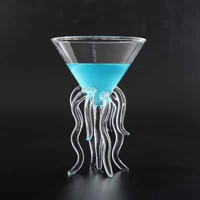 China Glass Factory Selling Vintage Creative Glass Goblet Tall Champagne Whisky Cocktail Glass for sale