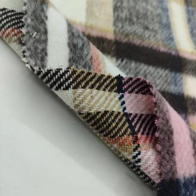 China Anti pill fashion yarn dyed fabric woven wool plaid 320gsm polyester woolen fabric for coat for sale