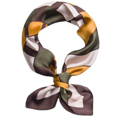 China New Women's Popular Silk Square Scarf Comfortable Customized Multi-colors Geometric Print Square Shawls for sale