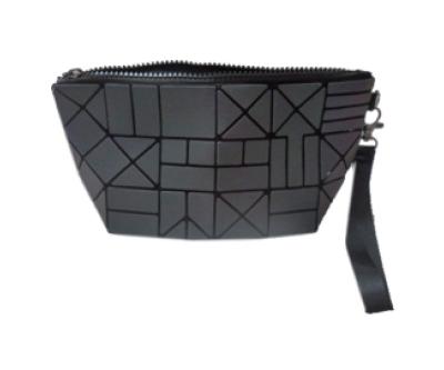 China ENGLAND STYLE Fashion Chain Shoulder Bag Hot Selling Bright Geometric Cross - Body Clutch Bag Messenger Bag Women Handbag for sale