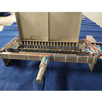 Chine Auto Stick Inserting Automatic Ice Cream Making Machine Stick Inserting Machine Price à vendre