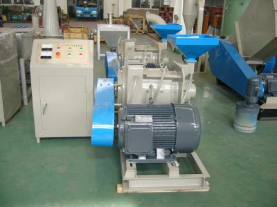 Chine matériel auxiliaire du Pulverizer 30KW à grande vitesse, 1250 * 1500 * 1530mm à vendre