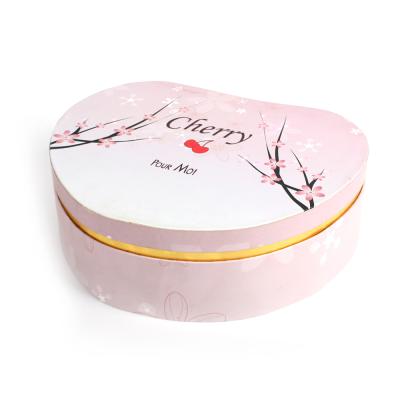 China Custom Factory Wholesale Biodegradable Gift Box Packaging Cardboard Heart Shape Gift Macaron Insert Box for sale