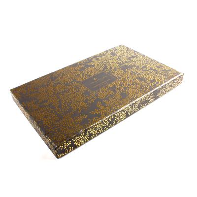 China Recyclable Luxury Custom Matt Paper Cardboard Packaging Boxes Gift Boxes With Different Color for sale