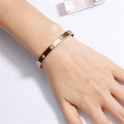 China 2023 New Fashion Personalized Gold Love Bracelets Jewelry Women Stainless Steel Bangle Bracelets for sale