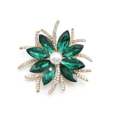 China Hot-selling Rhinestonel+alloy single function Green Diamond Wreath Silk Scarf Buckle green leaf bead brooch for women for sale