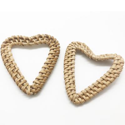 China Hand Knitting Light Brown Natural Rattan Bamboo Wooden Heart Shape Bukle Decoration Pieces For Earring Or Clothing for sale