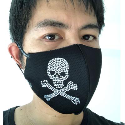 China Metal Decoration Skull Crossbones Face Mask with CLEAR Rhinestones for sale