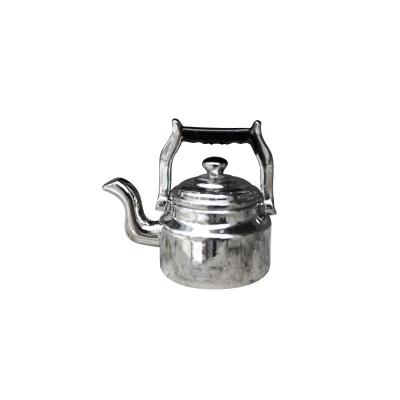 China Wholesale Vintage Electronic Mini Dollhouse Old Style Toy Accessories Kitchen Tableware Kettle Miniature Teapot for sale