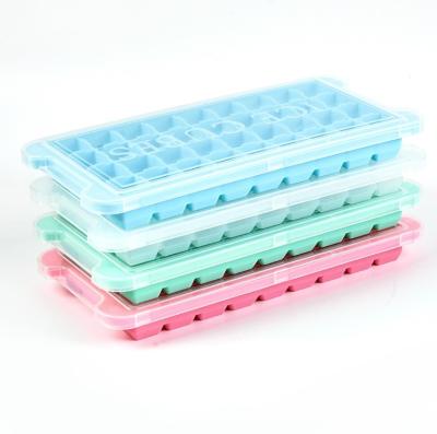 China Wholesale Viable Ice Mold With Lid Ice Mold Bpa Free Cube Shape Silicone Ice Cube Tray for sale