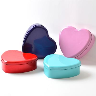 China Big Recycled Materials Heart Shape Tin Boxes Customized Printed Logo Wedding Cookie Packaging Tin Can for sale