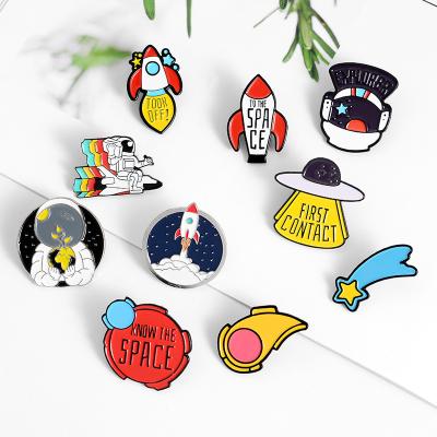 China New Japan Astronaut Enamel Alloy Brooch Cartoon Astronaut Planet Brooch Creative Alien UFO Badge for sale