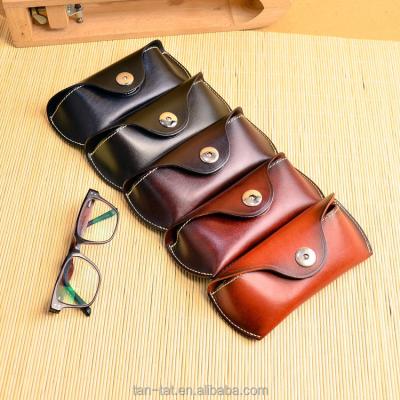 China Case Veg Tan Leather Glass Eyewear Solar Panel Sunglasses Holder for sale