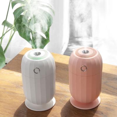 China 2021 Portable Cool Mist Humidifier Car USB Personal Spray Moisturizing Ultrasonic Mini Air Humidifier with 7 Colored Lights for sale