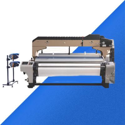 China Garment shops operate automatic loom machine shuttle which water jet loom with high running efficiency and wide range weaving for sale