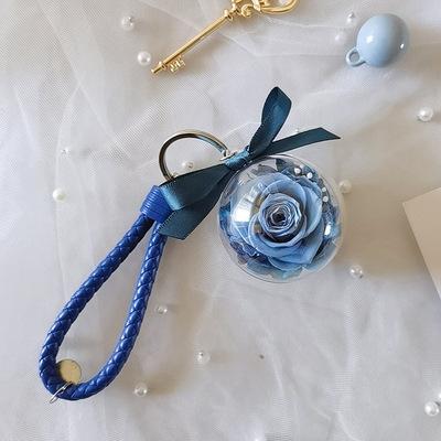 China Wedding Gift Durable Handmade Dried Flower Preserved Flower Key Chain For Christmas , Birthday Gift for sale