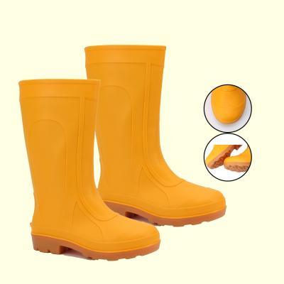 China Durable Insulative PVC Long Rain Boots For Women With Steel Toe for sale