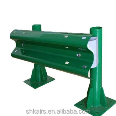 China W-Beam and Three-Beam Steel Guard Rails Crash Barrier Steel Highway Guardrail with Hot Dip Galvanizing for sale