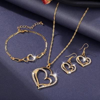 China Diamond Crystal Heart Pendant Necklace and Earring Punk Classic Bracelet Wedding Party Jewelry Set for sale