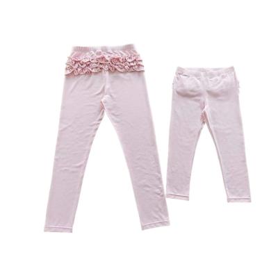 China Zachte handgevoel en ruffle ontwerp baby lange broek voor baby meisje in casual stijl leggings Te koop