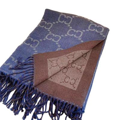 China Smooth soft feeling 2022 new European and American women's cashmere letter cc scarf luxury shawls room warm thick office air conditioning scarf for sale