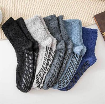 China New 2022 S8554 Winter Warm Comfy Fluffy Socks Viable Sports Tube Socks Non Slip Thermal Fuzzy Men Socks With Grips for sale