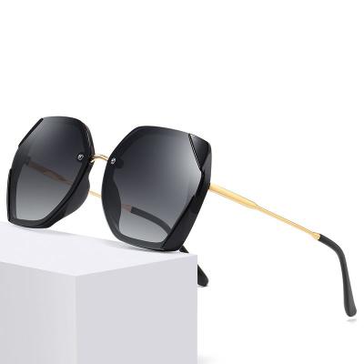 China Fashion sunglasses 2021 new arrival sunglasses for women metal frame sunglasses polarized uv400 for sale